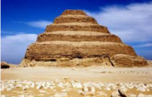 15-dzsozer-piramisa.png